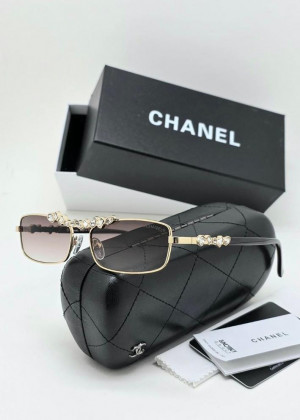 Набор женские солнцезащитные очки, коробка, чехол + салфетки 2362402