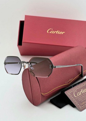 Набор женские солнцезащитные очки, коробка, чехол + салфетки 2362408