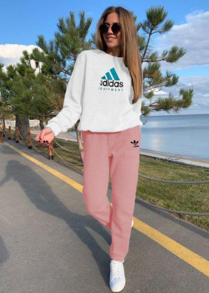 Спортивный костюм 2364819