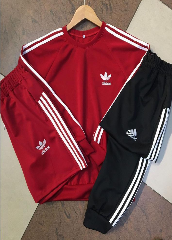 Спортивный костюм 