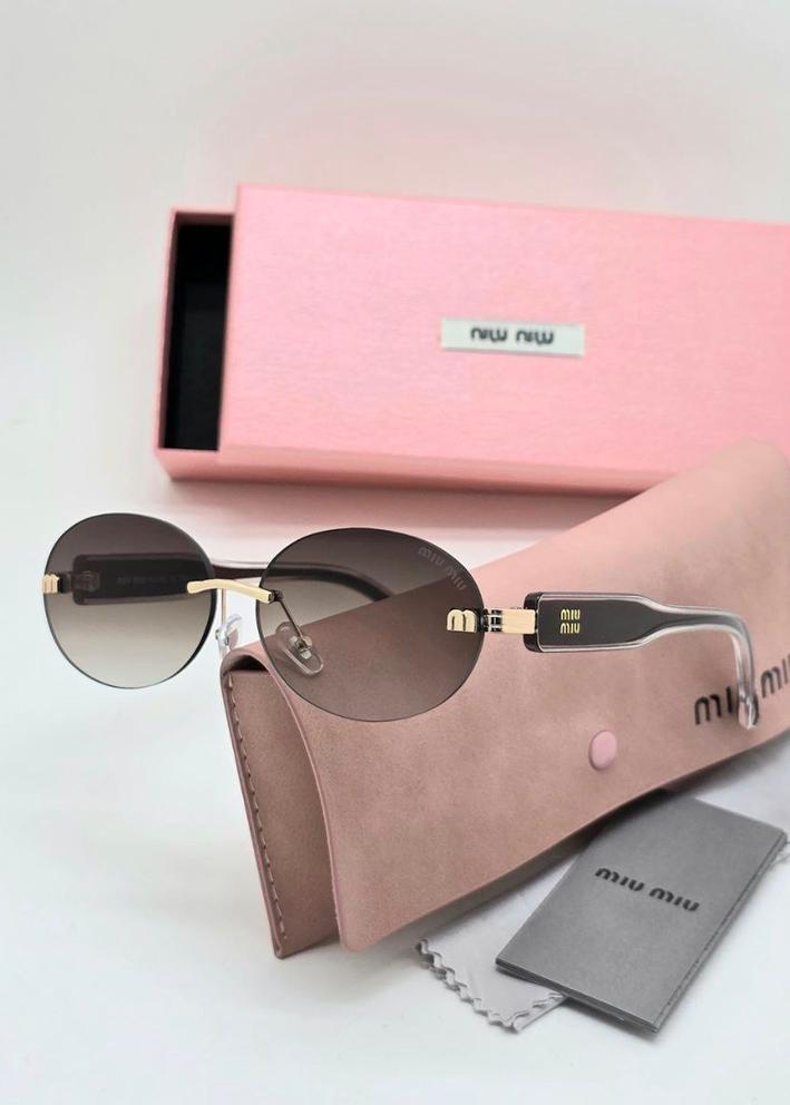 Женские солнцезащитные очки 