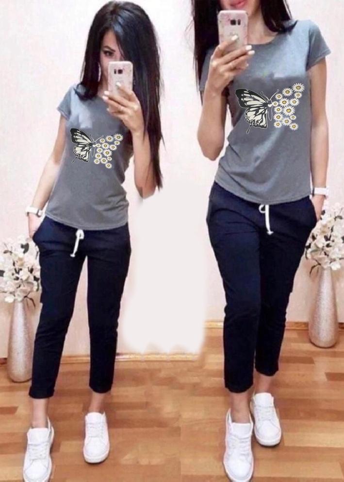 Спортивный костюм 