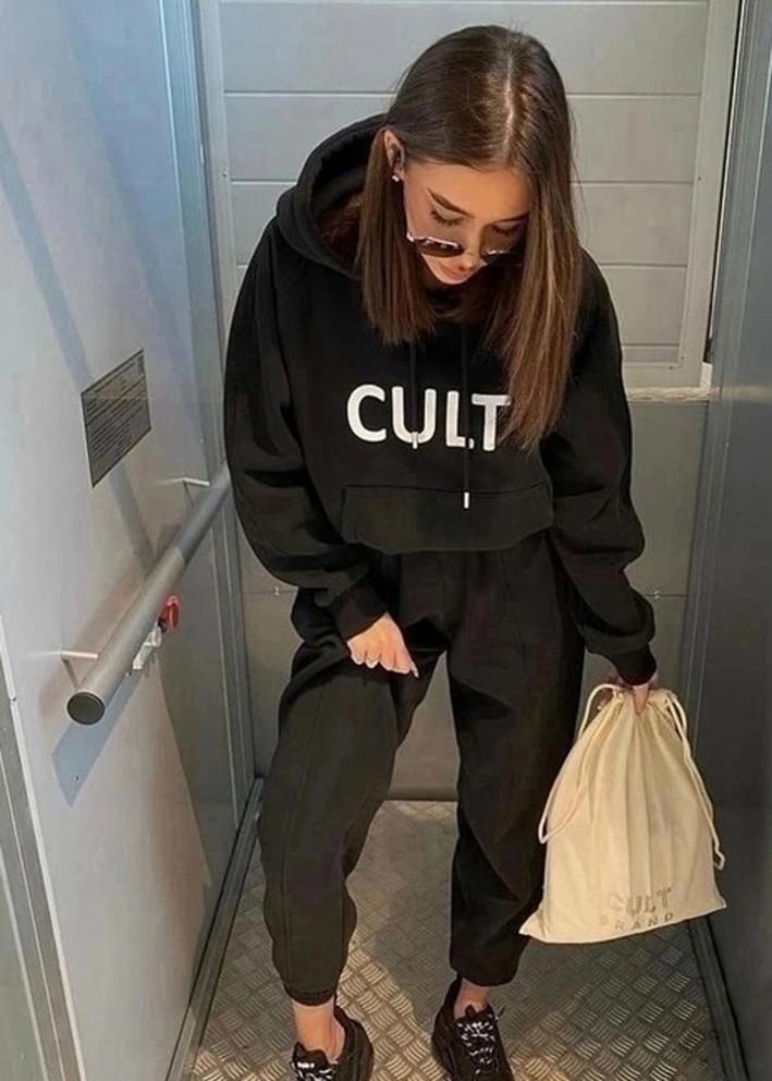 Спортивный костюм 
