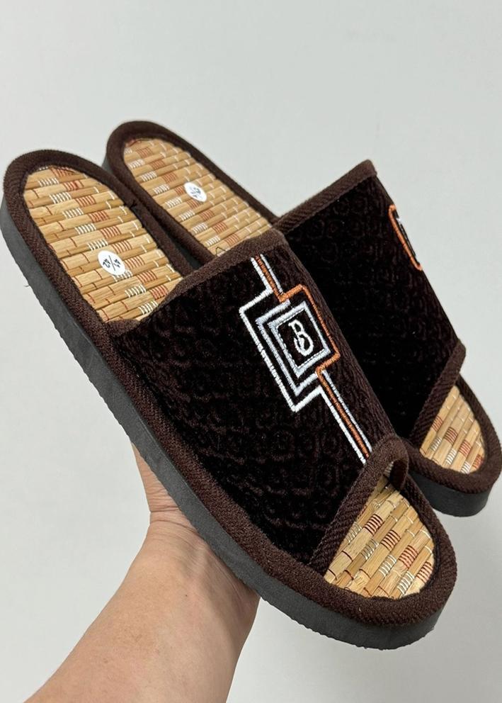 Домашние тапочки 