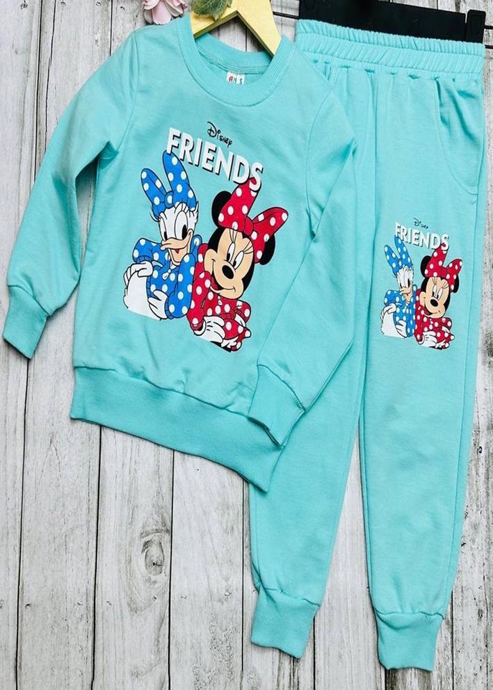 Спортивный костюм 