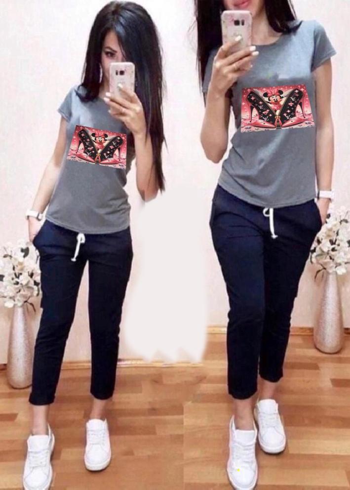 Спортивный костюм 