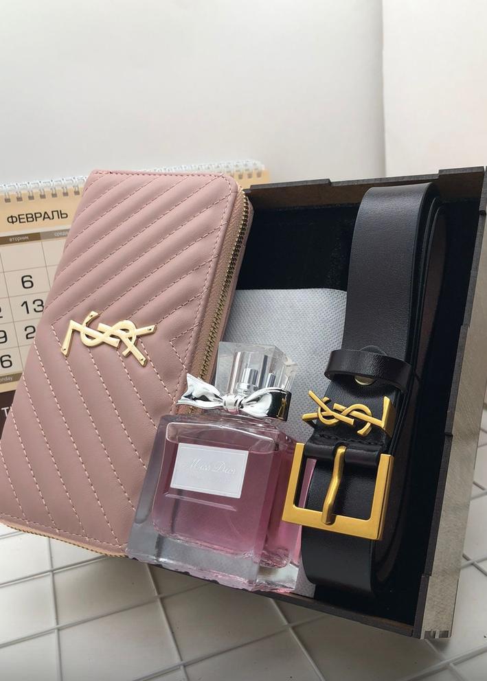 Подарочный набор для женщин ремень, духи, кошелек + коробка 