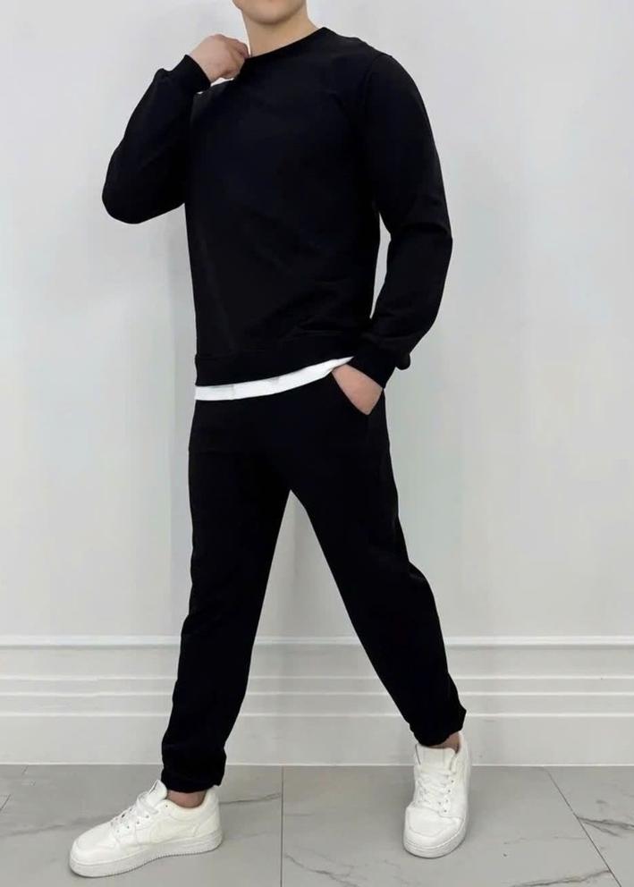 Спортивный костюм 