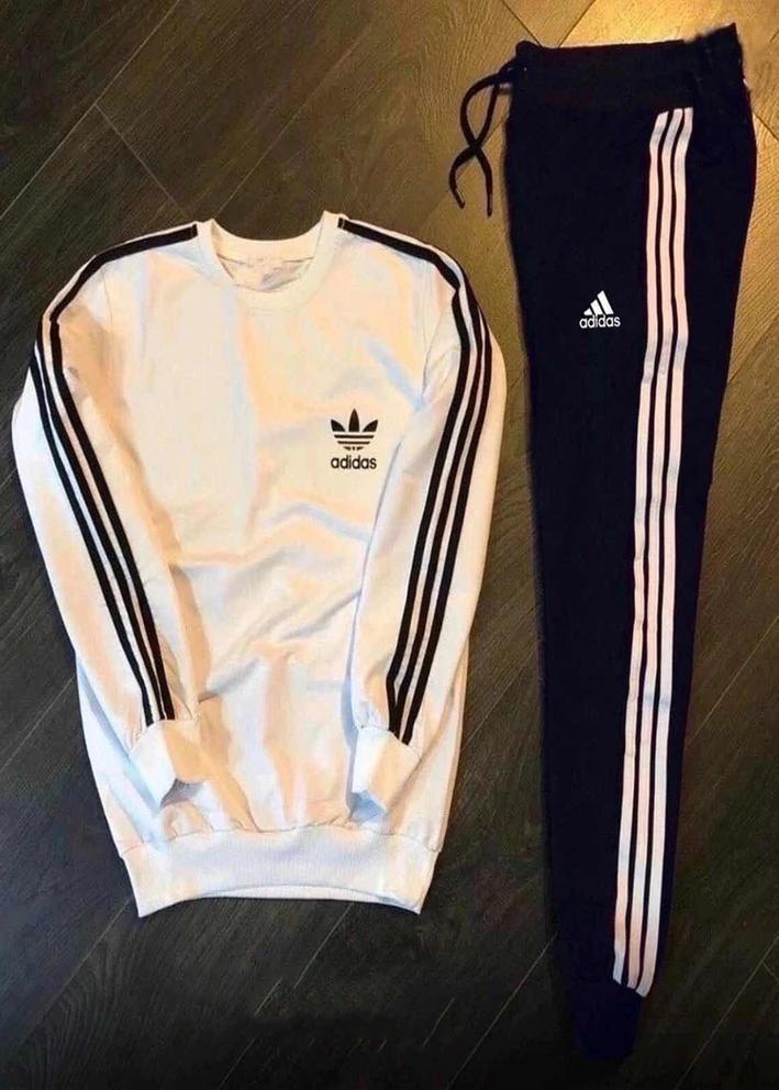 Спортивный костюм 