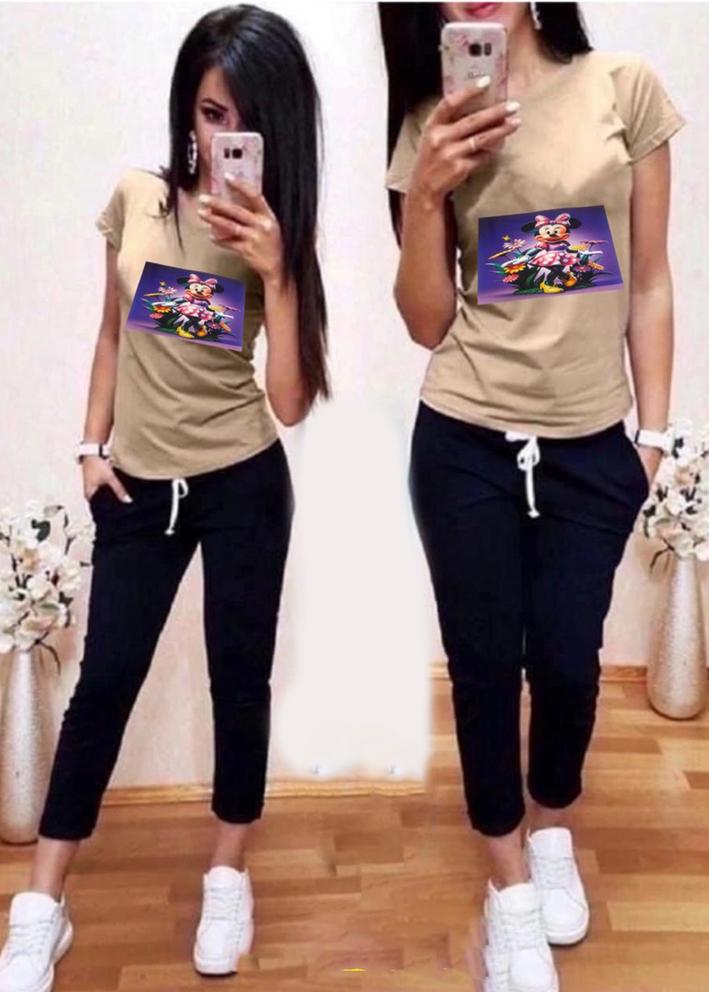 Спортивный костюм 