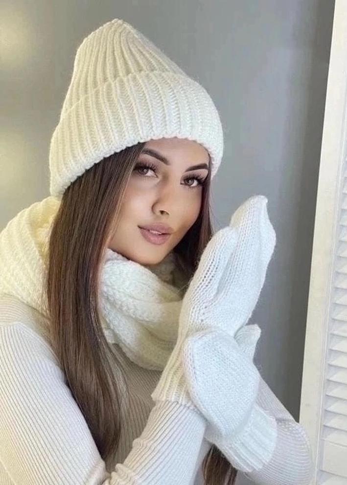 Шапка + шарф и перчатки 