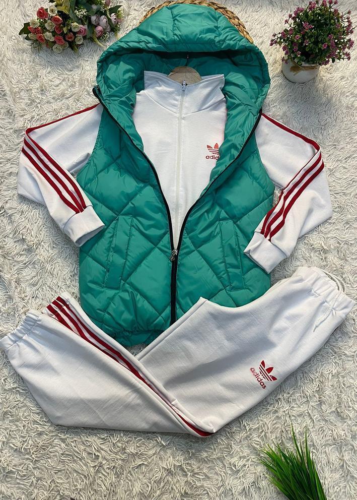 Спортивный костюм 