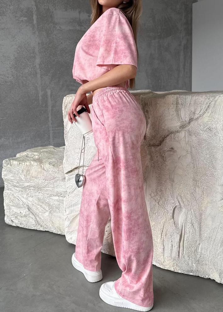 Спортивный костюм 