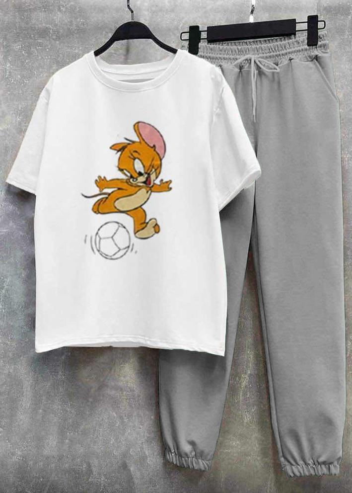 Спортивный костюм 