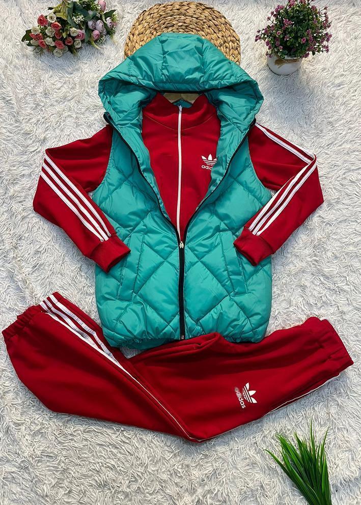 Спортивный костюм 