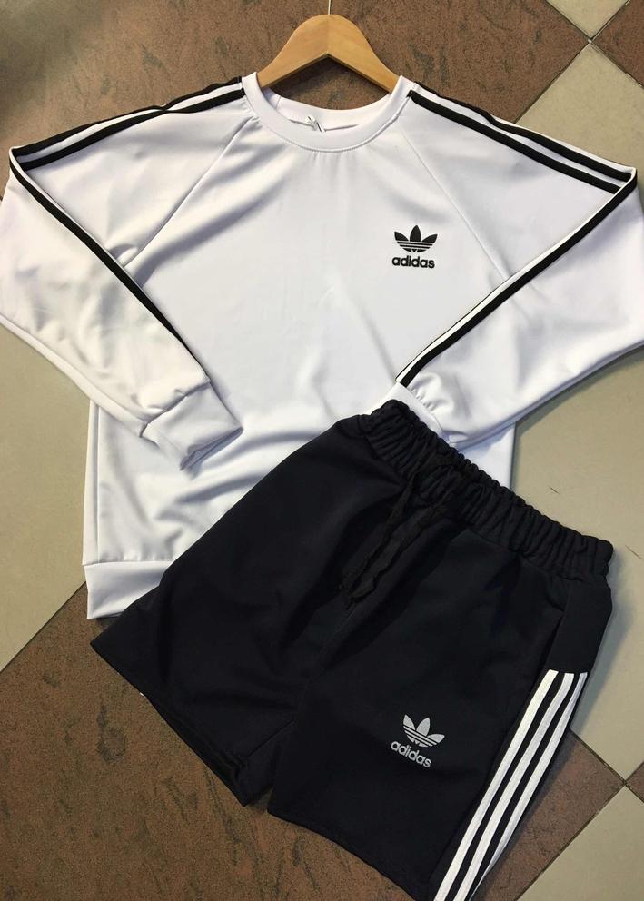 Спортивный костюм 