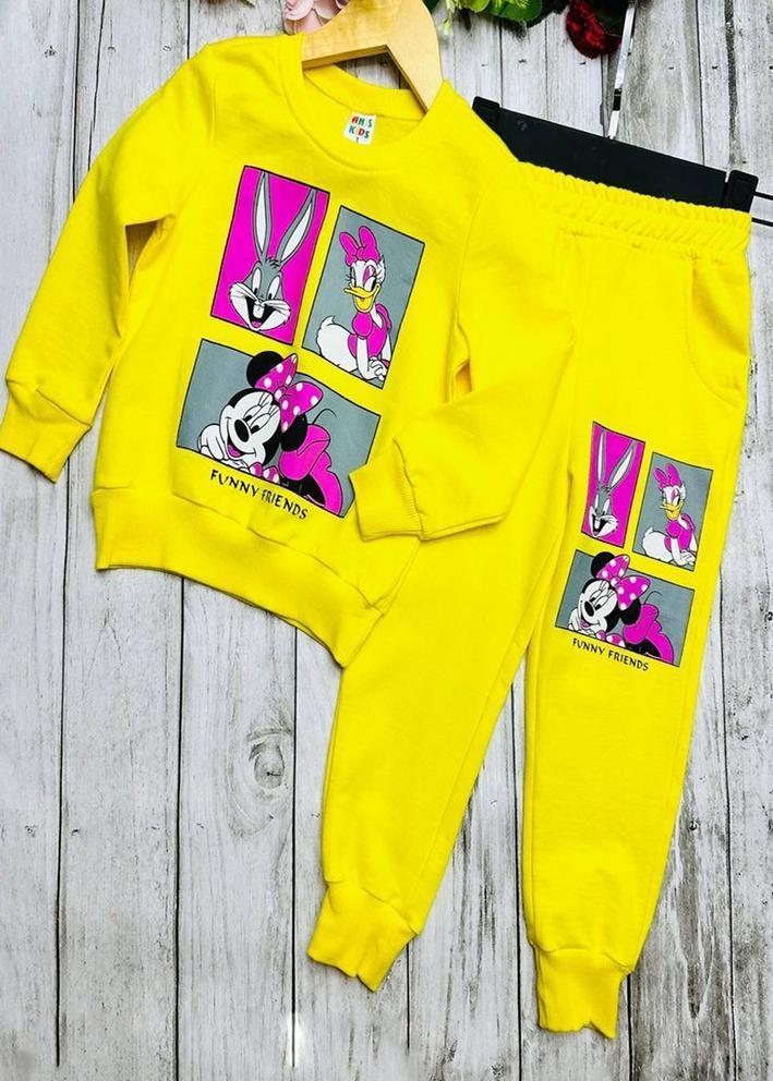 Спортивный костюм 